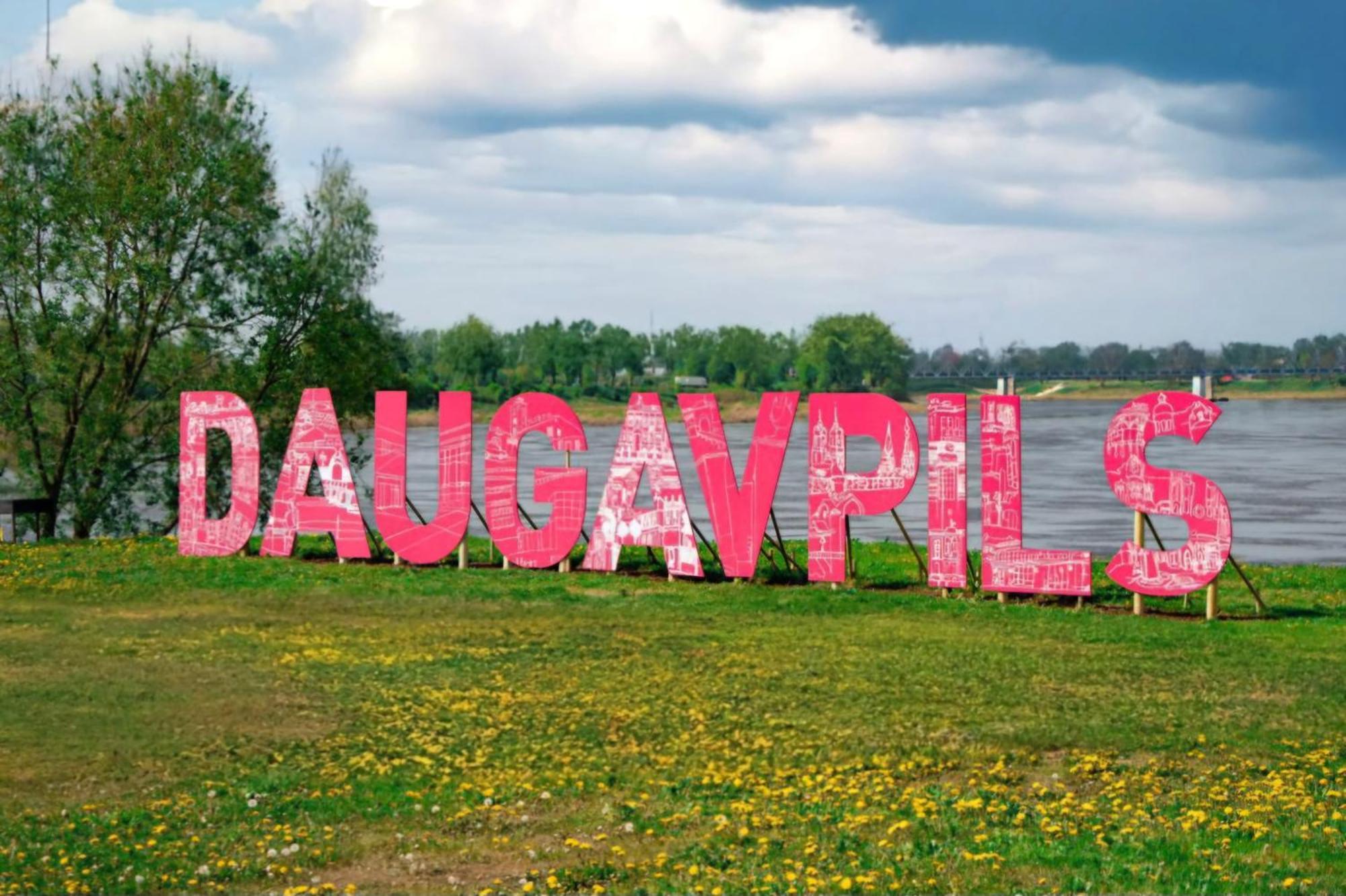 Family Hotel Daugavpils Dış mekan fotoğraf